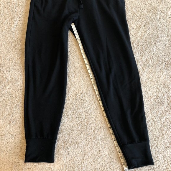 Women's Fabletics Black High-Waisted Stretch Joggers Sweatpants Size Medium - Picture 9 of 10